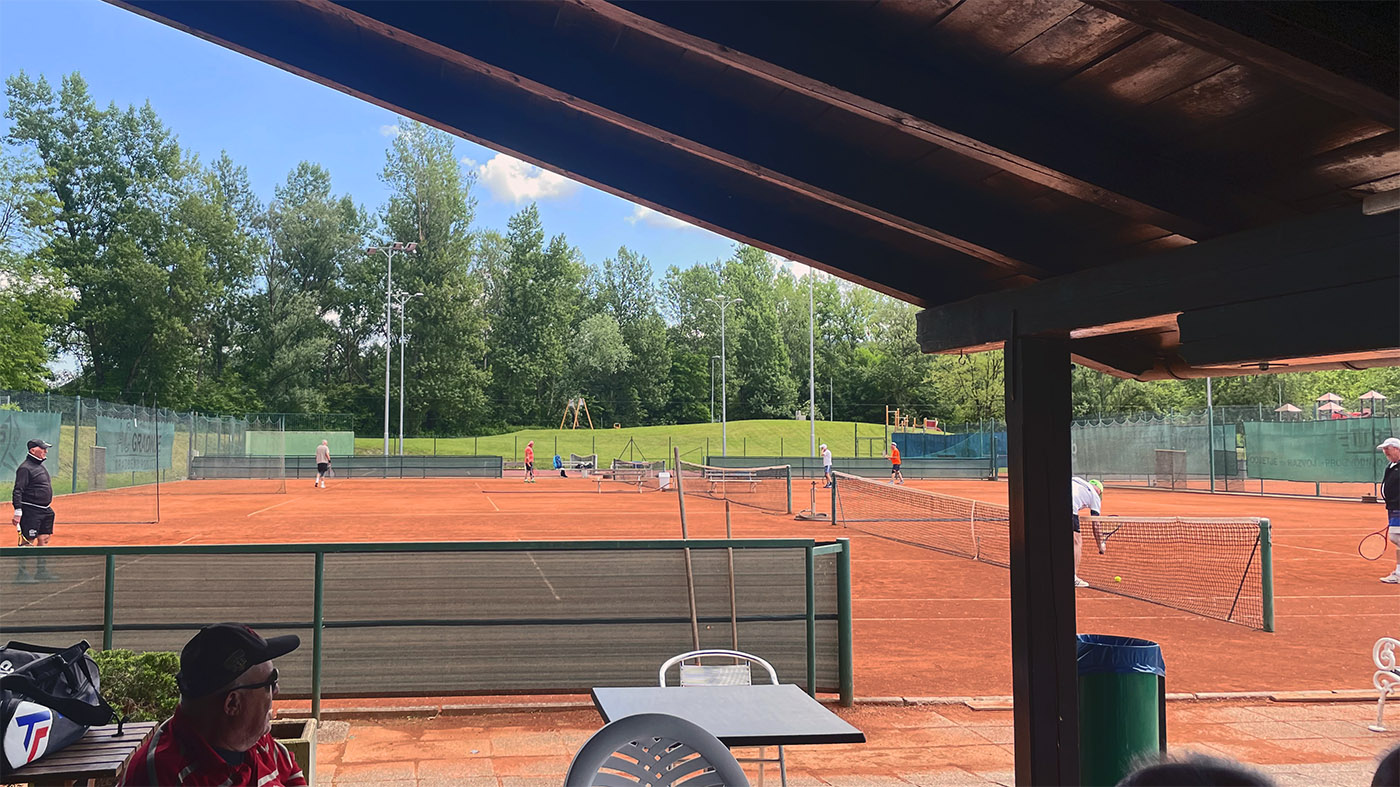 www.tenis-domzale.si nasi tenisaci nadaljujejo s treningi